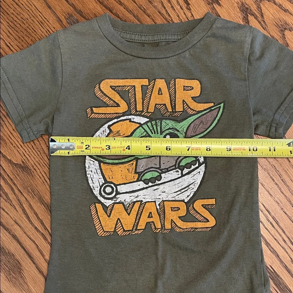 Star Wars Brand Olive Green Kid's Graphic Yoda T-Shirt size 2